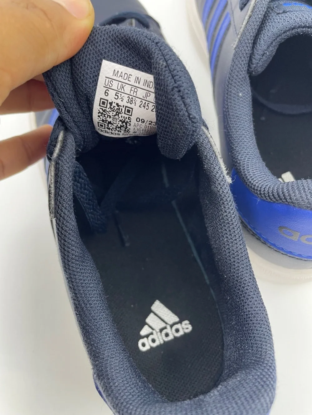 Adidas Grand Court blue lace-up unisex sneakers Size 6